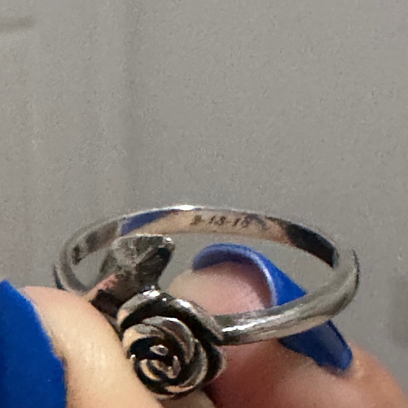 James Avery Small Rose Ring - Size 7 (Engraved date) - Picture 3 of 3